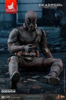 |HOT TOYS  Deadpool 2 Movie Masterpiece Actionfigur 1/6 Deadpool Dusty Ver. Hot Toys Exclusive