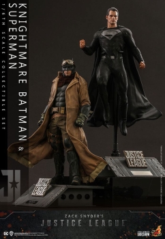 |HOT TOYS -  Knightmare Batman and Superman - Zack Snyder's Justice League