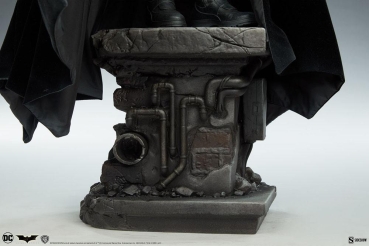 |SIDESHOW - Batman Begins Premium Format Statue - Batman