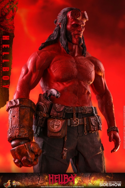 HOT TOYS | Hellboy 2019 Movie :  Hellboy 1:6 Scale Figur
