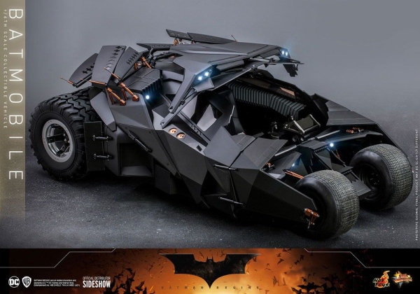 |HOT TOYS - The Dark Knight - Batmobile