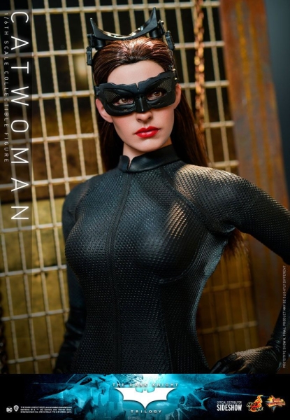 |HOT TOYS - The Dark Knight Trilogy - Catwoman