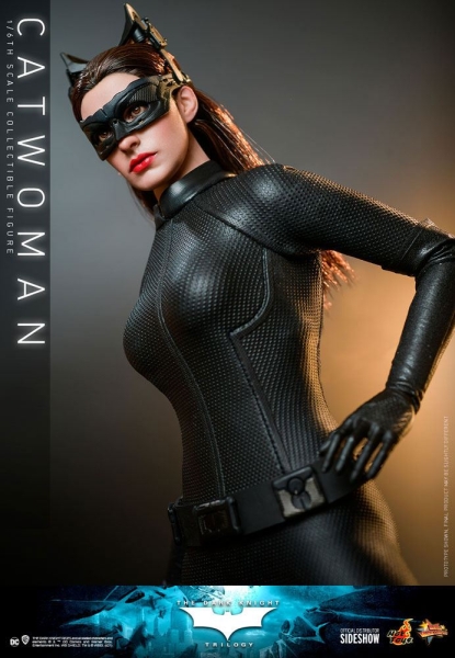 |HOT TOYS - The Dark Knight Trilogy - Catwoman