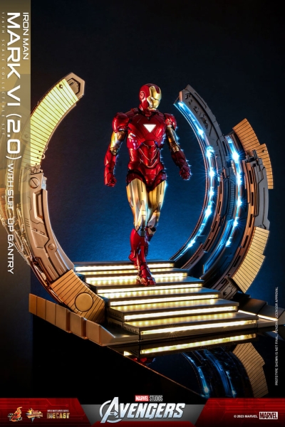 |HOT TOYS - Marvel's The Avengers - Diecast - 1/6 - Iron Man - Mark VI (2.0) mit Suit-Up Gantry