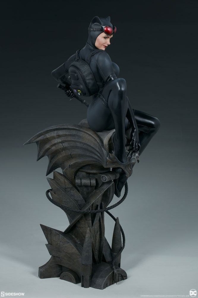 DC Comics Premium Format Figur Catwoman 56 cm Sideshow Collectibles