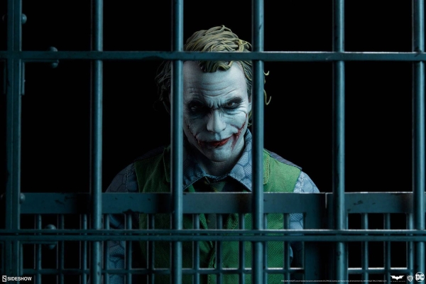 SIDESHOW | Batman The Dark Knight Premium Format Statue The Joker 51 cm