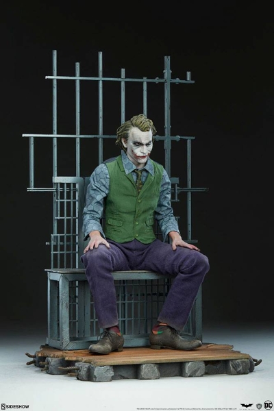 SIDESHOW | Batman The Dark Knight Premium Format Statue The Joker 51 cm