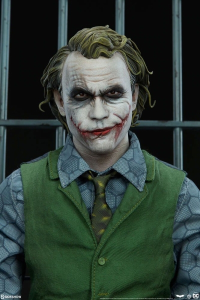 SIDESHOW | Batman The Dark Knight Premium Format Statue The Joker 51 cm