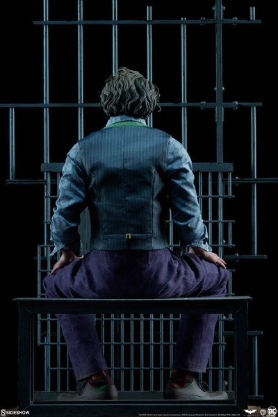 SIDESHOW | Batman The Dark Knight Premium Format Statue The Joker 51 cm