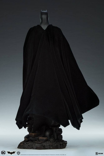 |SIDESHOW - Batman Begins Premium Format Statue - Batman