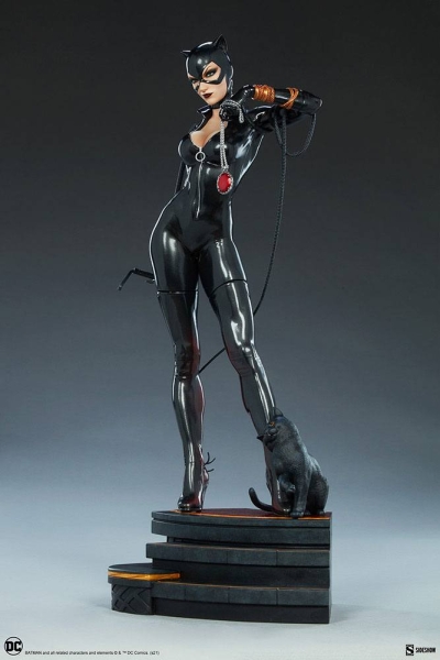 |SIDESHOW - DC Comics Premium Format Statue - Catwoman