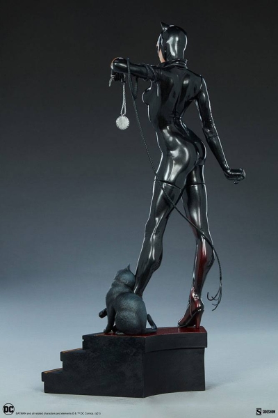 |SIDESHOW - DC Comics Premium Format Statue - Catwoman